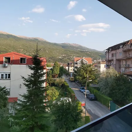 Mika Apartament *